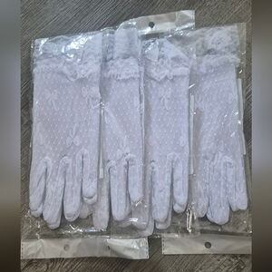 Elegant White Lace Gloves Pair - Sheer Floral Design 4 Pair
